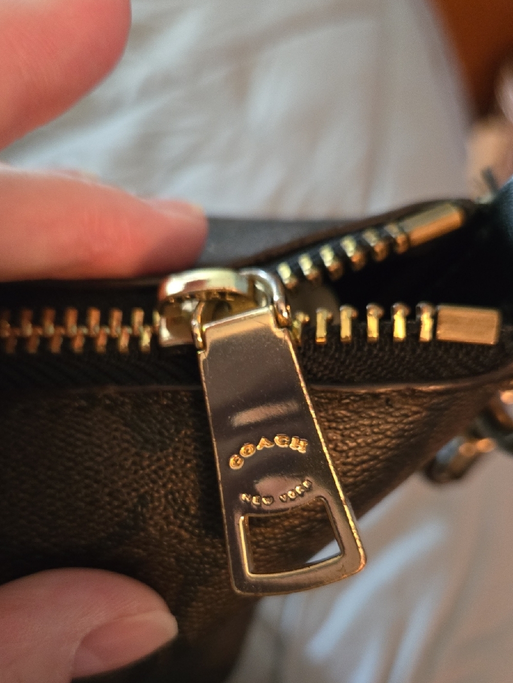 Coach Val Duffle in Signature Canvas with Brown Leather - Picture 7 of 9